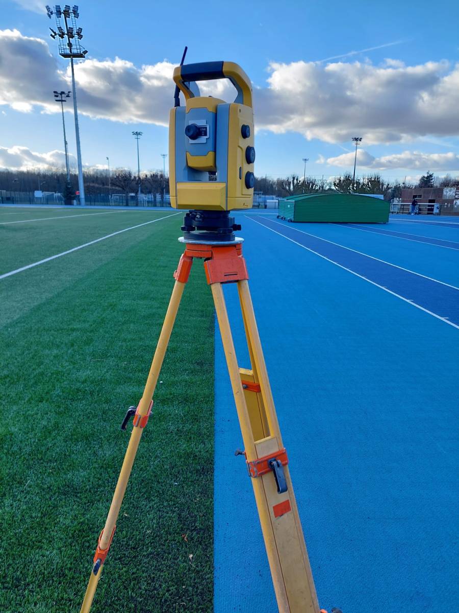 Plan d'implantation bâtiment par géomètre Versailles 78000 dans les Yvelines